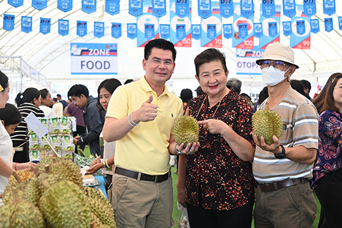 “พาณิชย์” จัดธงฟ้า @กาญจนบุรี ขนสินค้าสำคัญและผลไม้ภาคใต้มาจำหน่าย