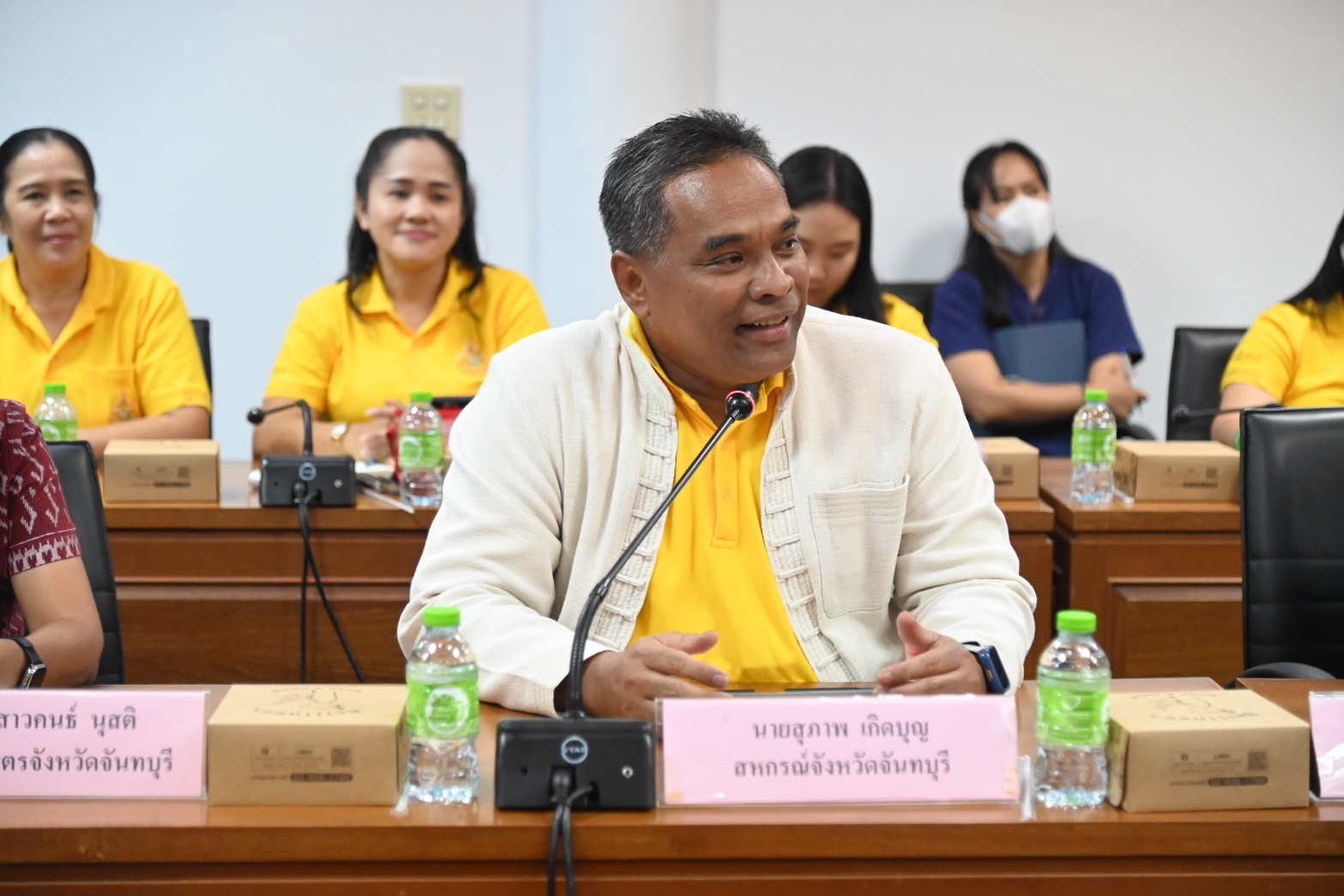 พาณิชย์แนะเกษตรกรรวมกลุ่มซื้อปุ๋ย “โครงการลดราคาปุ๋ยเพื่อเกษตรกร”