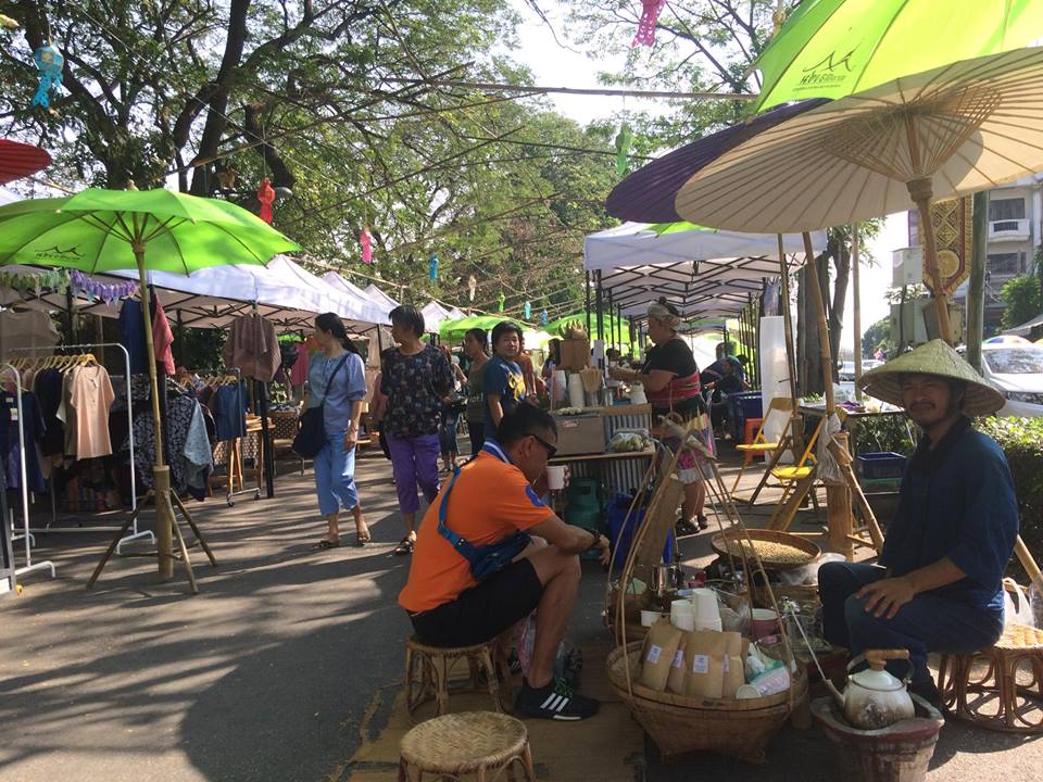 67541_บริเวณตลาด.jpg