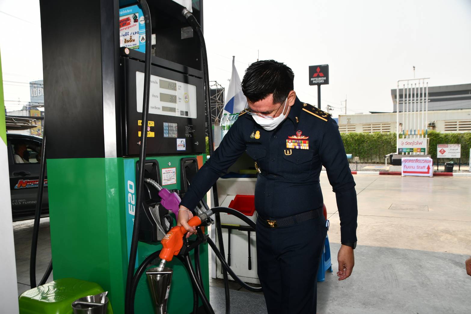 พาณิชย์ปูพรมตรวจเข้มมาตรวัดน้ำมันเชื้อเพลิง สร้างความมั่นใจให้กับประชาชนในช่วงเทศกาลสงกรานต์