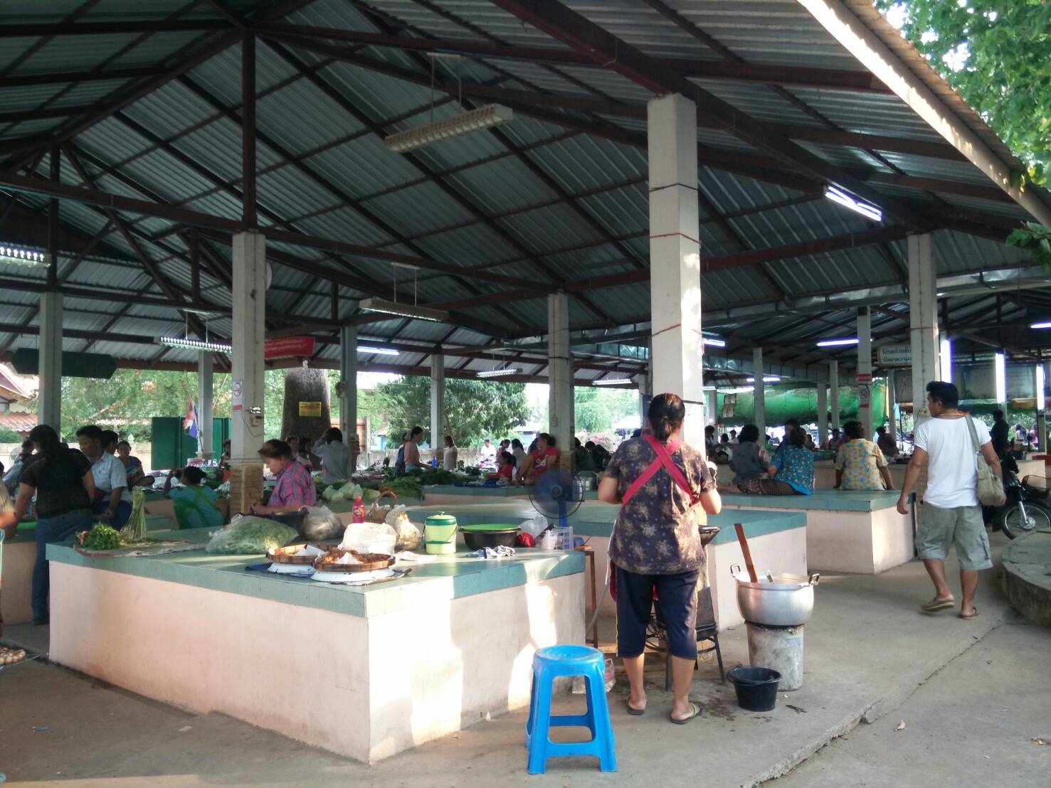 11196_บริเวณภายในตลาด.jpg