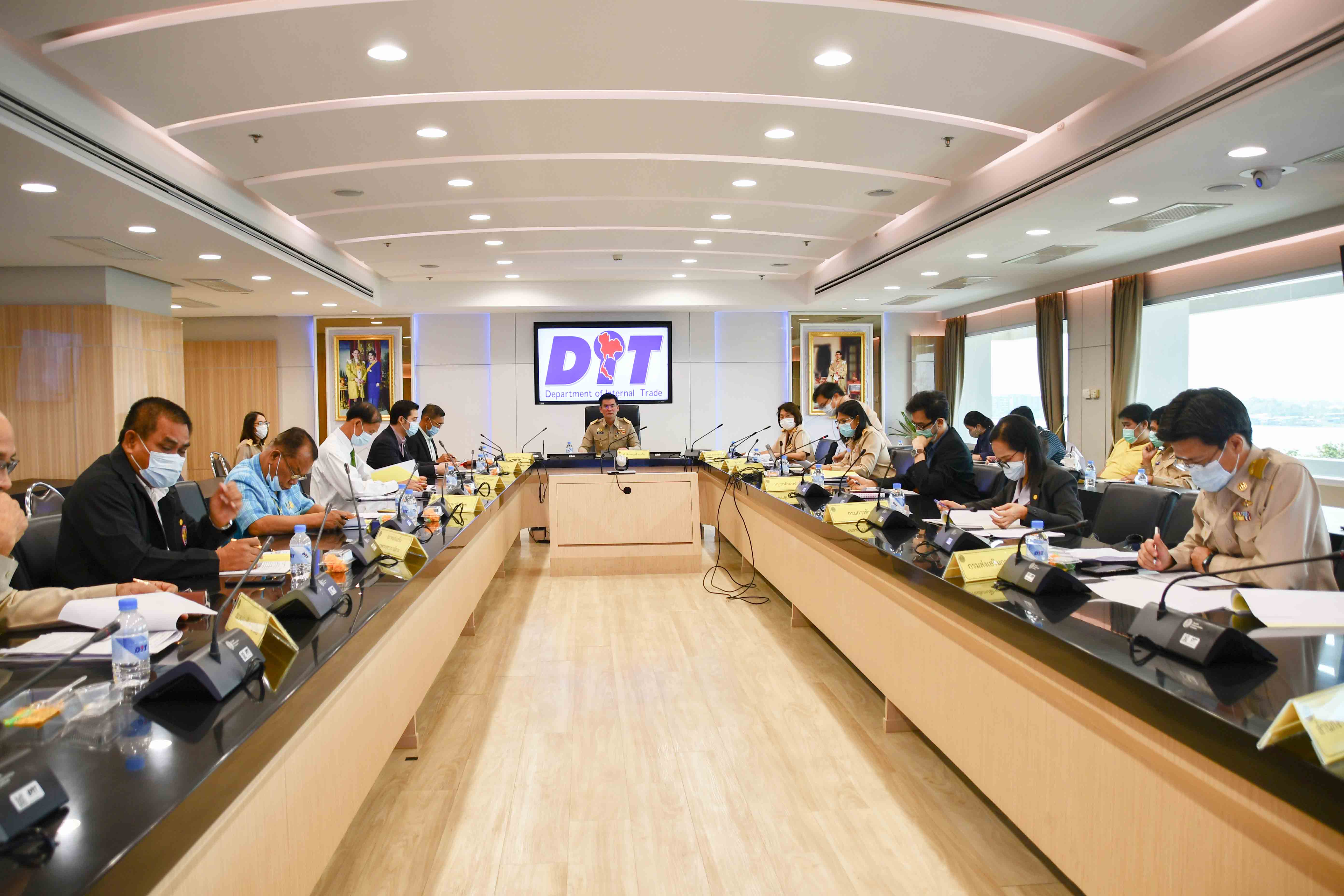 การประชุมคณะอนุกรรมการกำกับดูแลและกำหนดเกณฑ์กลางอ้างอิงโครงการประกันรายได้เกษตรกรผู้ปลูกข้าว ครั้งที่ 7/2564 