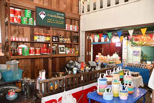 กรมการค้าภายในจัดกิจกรรมกระตุ้นเชื่อมโยงสินค้าชุมชนและบริการ และส่งเสริมตลาดต้องชม นำร่องการจัดกิจกรรมฯ ช่วงเทศกาลสงกรานต์