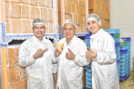 กรมการค้าภายใน ตรวจเยี่ยมการแปรรูปทุเรียนแช่แข็งและขับเคลื่อนโครงการ "อมก๋อย โมเดล" @จันทบุรี