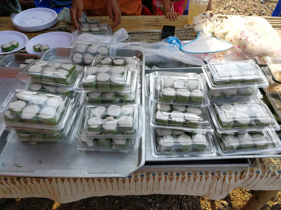 67558_แผงค้าขนมหวาน.jpg