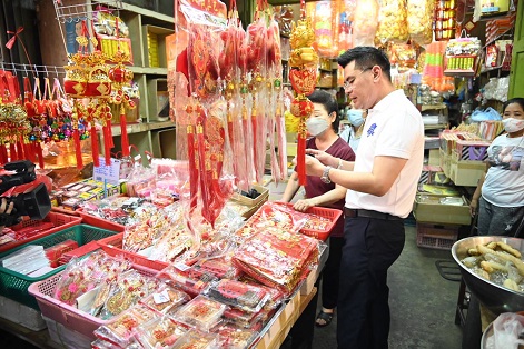 ตรุษจีนเยาวราช คึกคัก  กรมการค้าภายในตรวจสถานการณ์ราคาสินค้าช่วงตรุษจีน