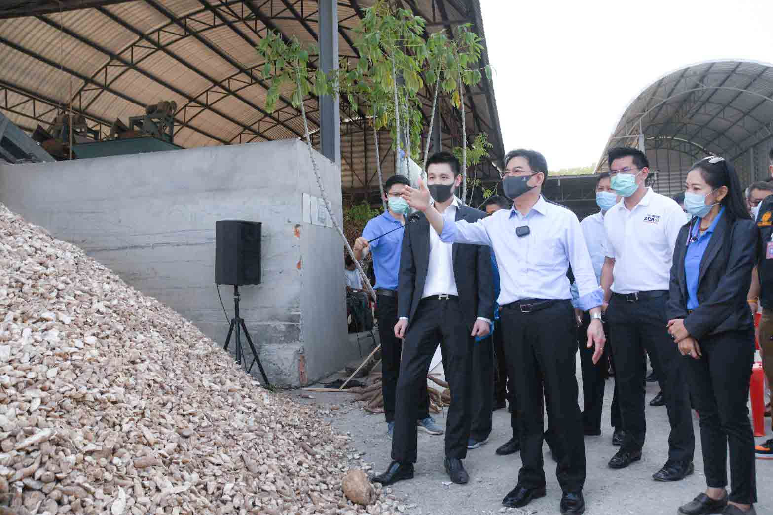 อธิบดีร่วมลงพื้นที่ติดตามสถานการณ์ราคารับซื้อมันสำปะหลัง