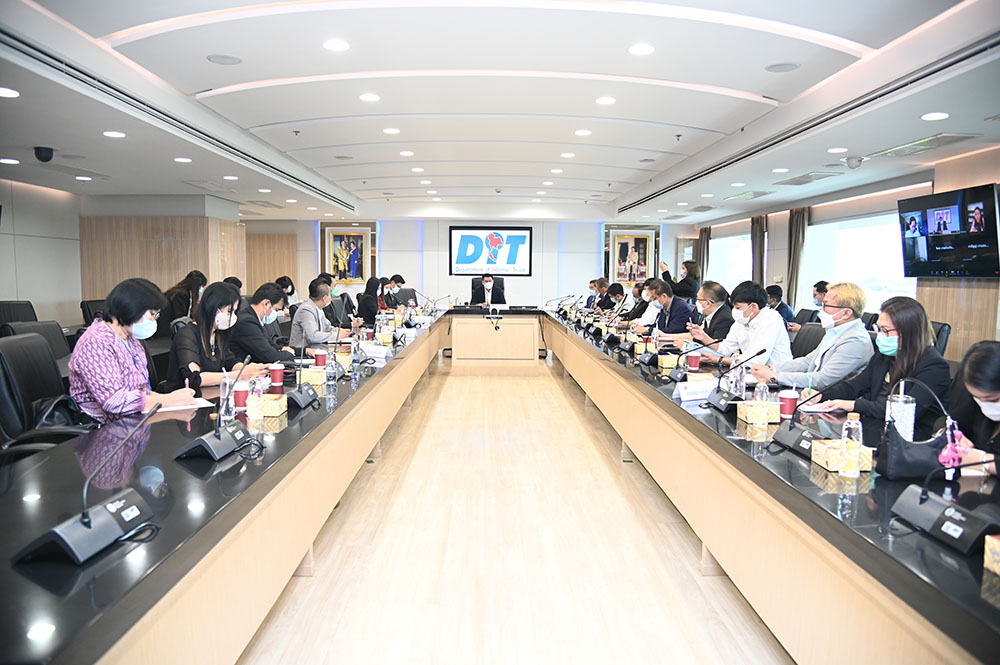 ประชุมหารือ พาณิชย์ลดราคา ปุ๋ยช่วยเหลือเกษตรกร