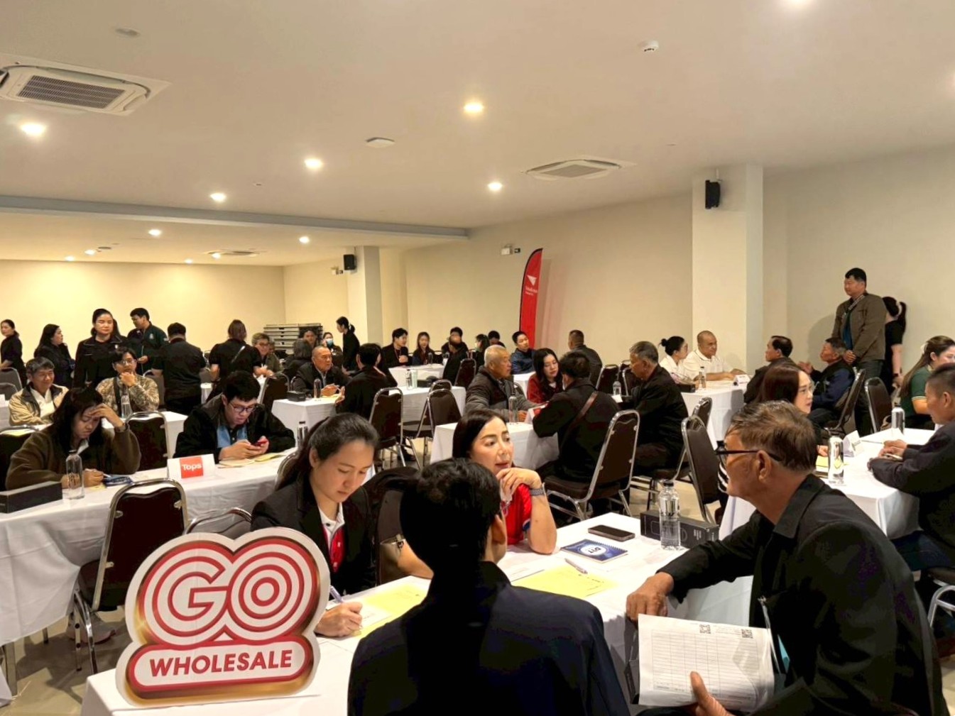 ข่าวเลขที่ 69/2569 พาณิชย์พาเอกชนรับซื้อตรงจากสวน “หอม–กระเทียม–หอมหัวใหญ่” ล็อตแรกกว่า 7,000 ตัน ผ่านตลาดข้อตกลง (5 กุมภาพันธ์ 2569)