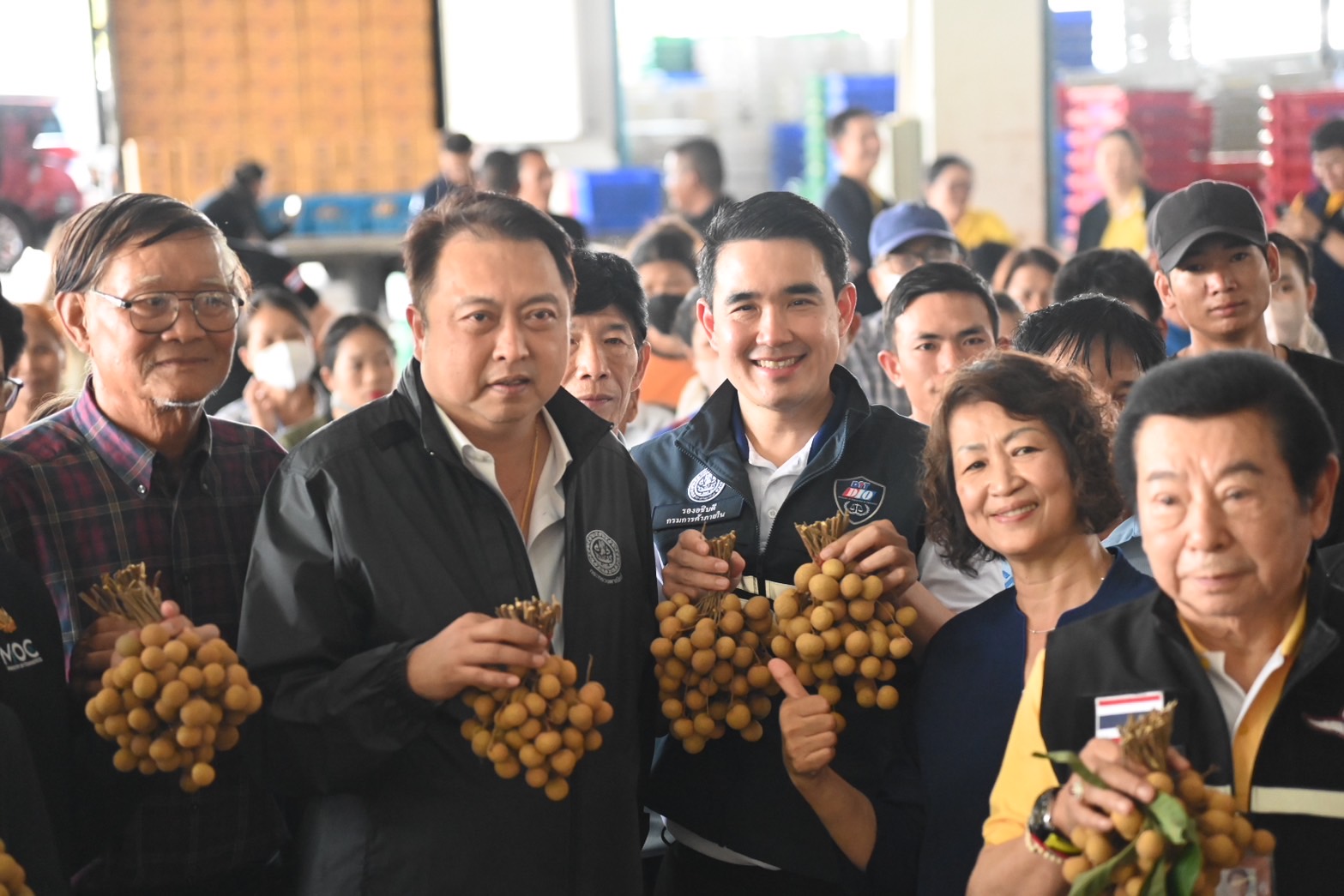 “พาณิชย์” ติดตามสถานการณ์ผลผลิต และกระบวนการแปรรูปลำไย พร้อมทั้งเชื่อมโยงการรับซื้อลำไย ภาคเหนือ