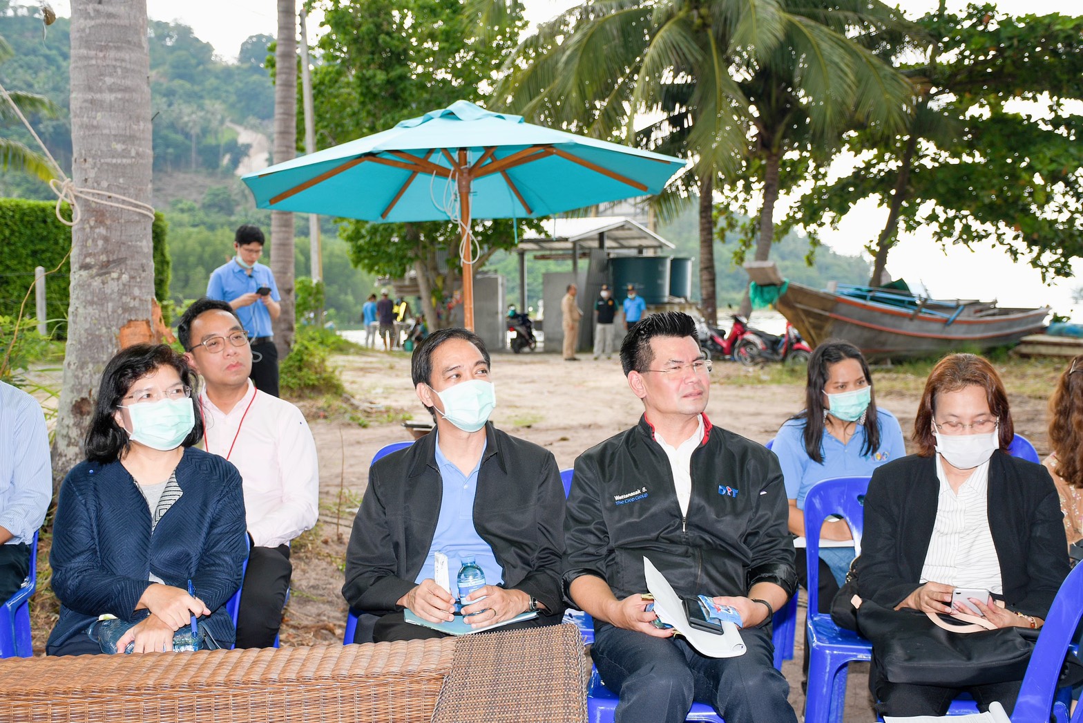  อธิบดีกรมการค้าภายใน ลงพื้นที่สมุยร่วมประชุมติดตามการปฏิบัติราชการ  และพบปะเกษตรกรชาวสวนมะพร้าว