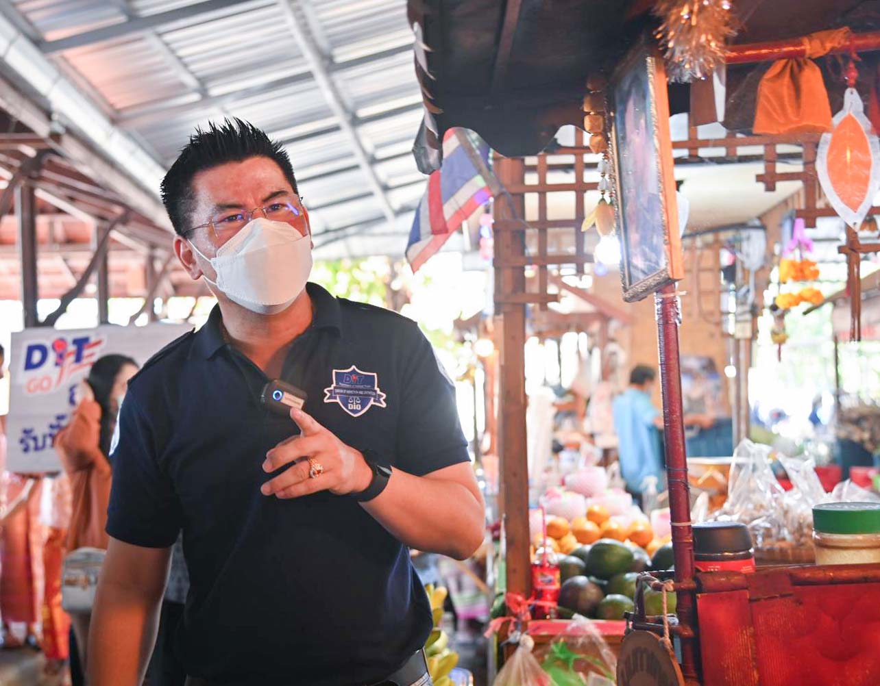  อธิบดีกรมการค้าภายใน ตรวจเยี่ยมกิจกรรมส่งเสริมการท่องเที่ยวตลาดชุมชน ในช่วงเทศกาลปีใหม่