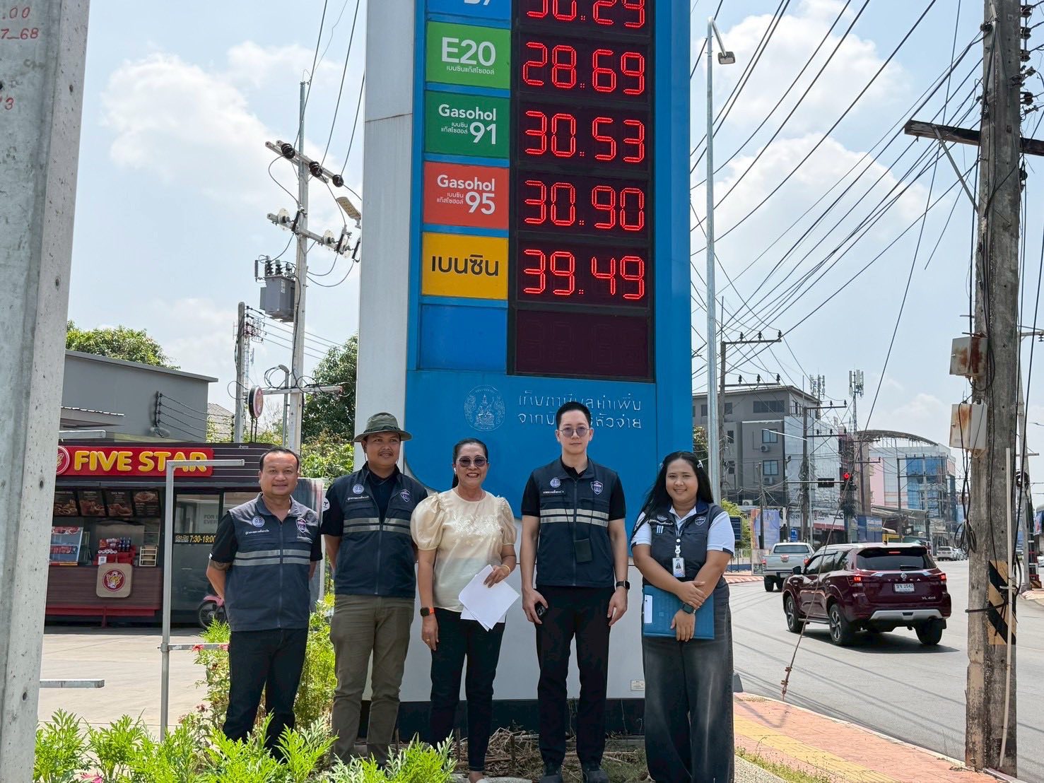 📢 วันที่ 5 มีนาคม 2569🗓️ลงพื้นที่ตรวจสอบสถานีบริการน้ำมันเชื้อเพลิง ในเขตพื้นที่รับผิดชอบ จังหวัดสุราษฎร์ธานี 