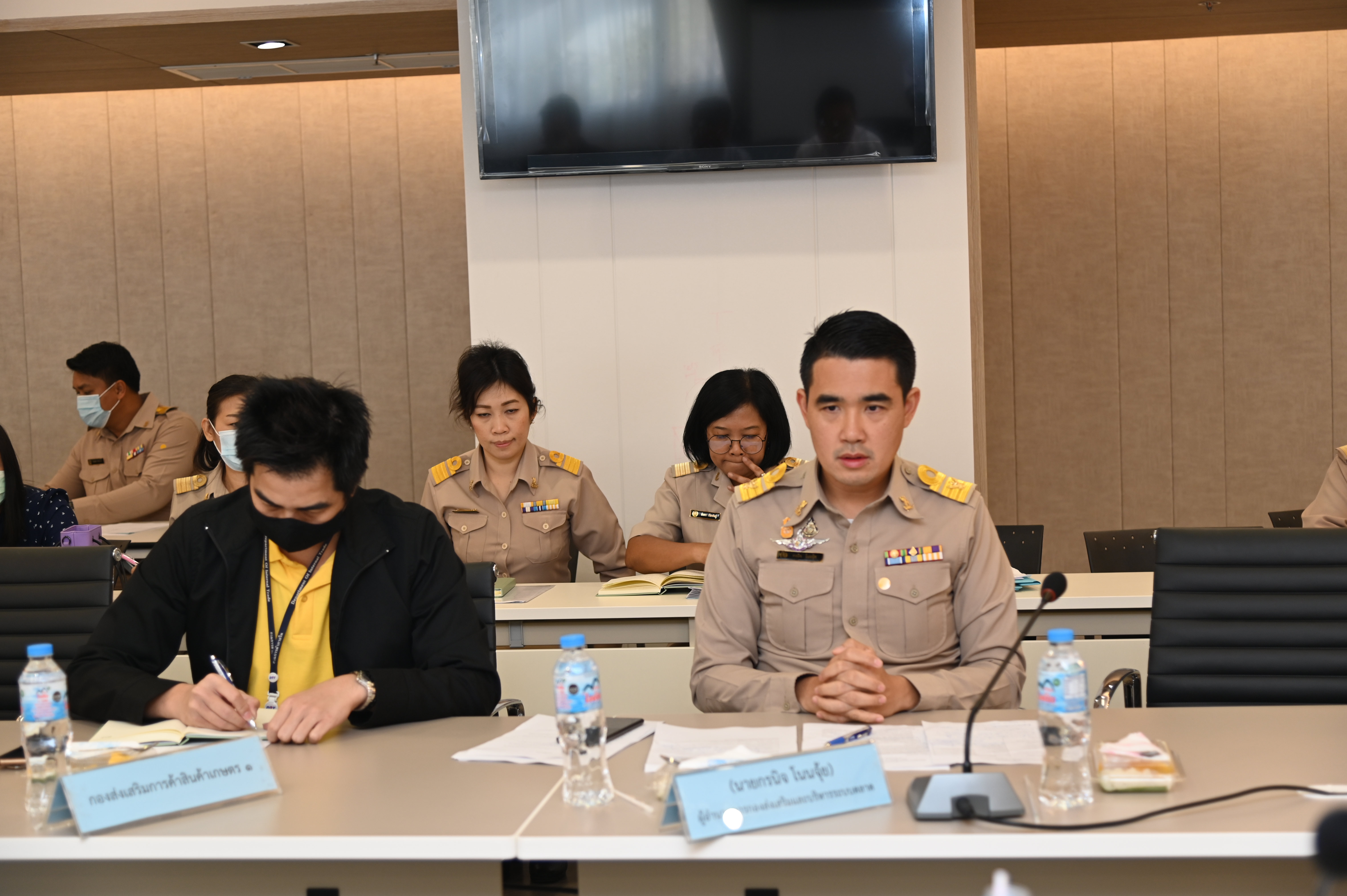 การประชุมหารือข้อร้องเรียนจากสมาคมผู้ค้าและส่งออกผลไม้ไทย และสมาคมทุเรียนไทยกรณี CCIC