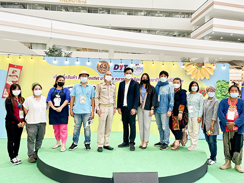 กิจกรรมสัมมนาให้ความรู้เเละสร้างเครือข่ายให้แก่กลุ่มเกษตรกร