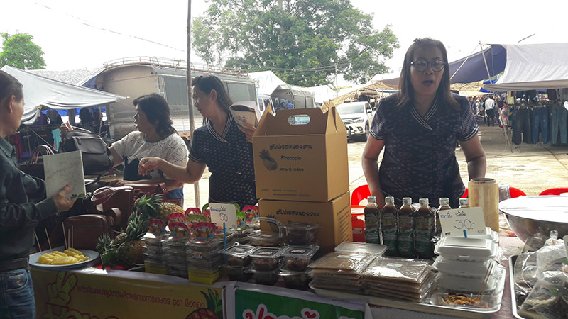 46339_แผงค้า สินค้าพื้นบ้าน.jpg