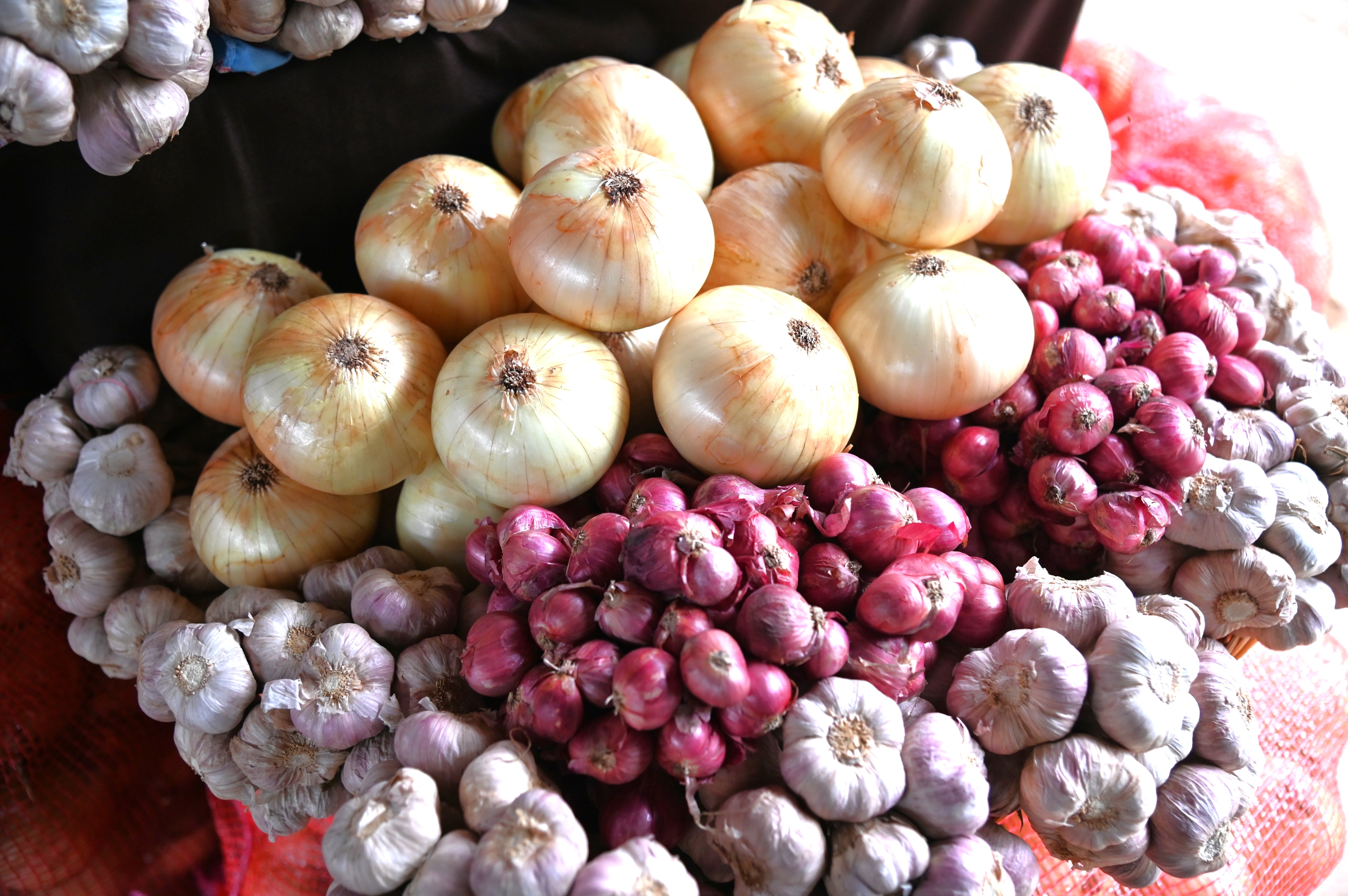 ข่าวเลขที่ 69/2569 พาณิชย์พาเอกชนรับซื้อตรงจากสวน “หอม–กระเทียม–หอมหัวใหญ่” ล็อตแรกกว่า 7,000 ตัน ผ่านตลาดข้อตกลง (5 กุมภาพันธ์ 2569)