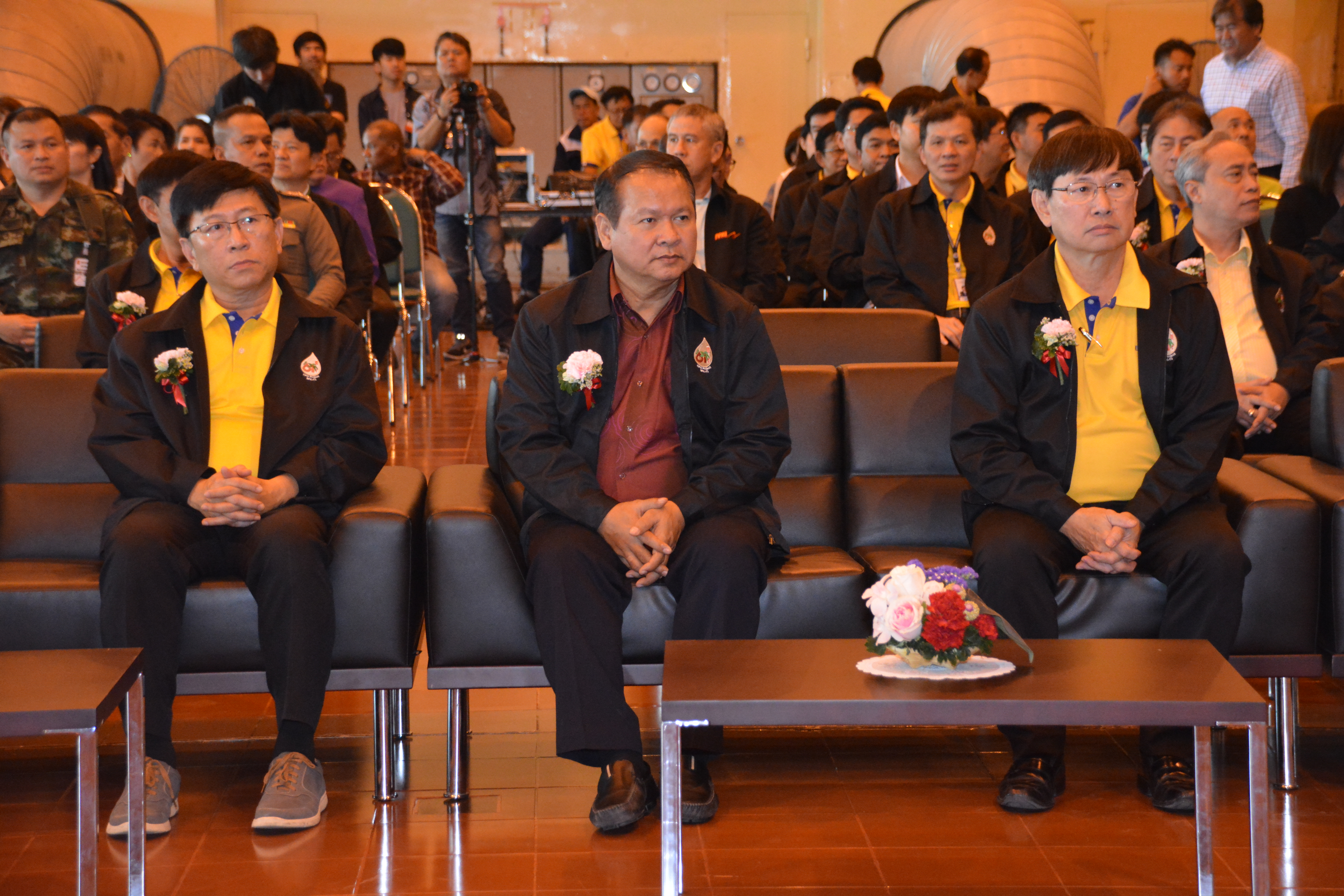 อธิบดีกรมการค้าภายในร่วมพิธีเปิดการเดินเครื่องด้วยน้ำมันปาล์มดิบร่วมกับก๊าซธรรมชาติ