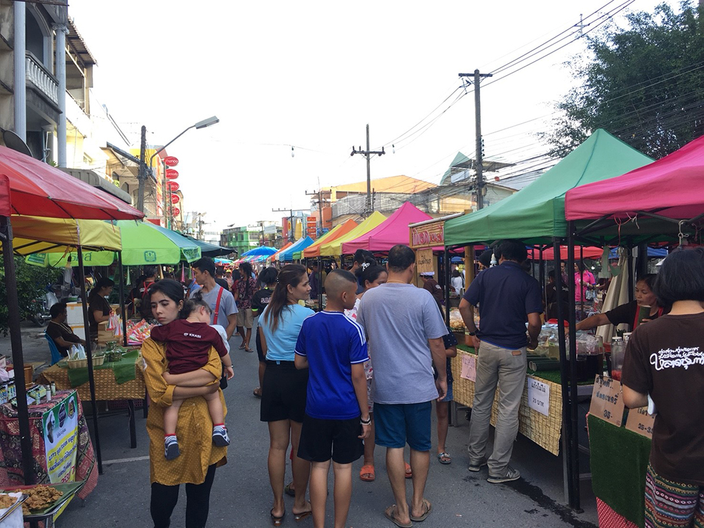 67772_บริเวณตลาด.jpg