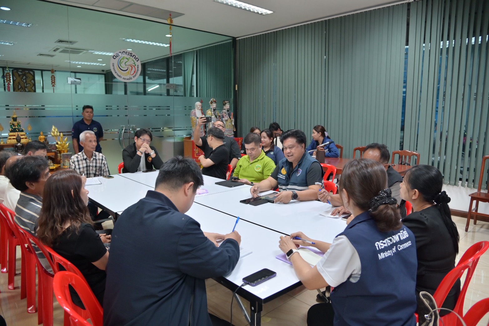 DIT ลงพื้นที่เยี่ยมชมและติดตามสถานการณ์การผลิตและการตลาดมะพร้าว