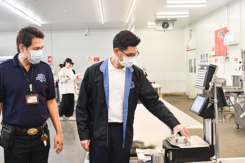 กรมการค้าภายในตรวจสอบสถานการณ์ราคาสินค้าอุปโภคบริโภค