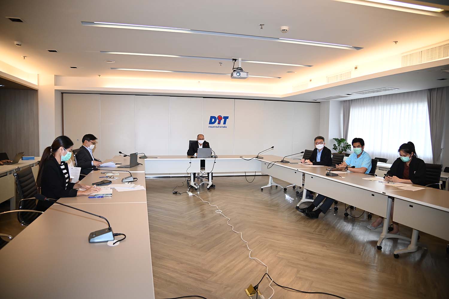 กรมการค้าภายในประชุมติดตามสถานการณ์ ราคาข้าวสารถุง ร่วมกับพาณิชย์จังหวัด