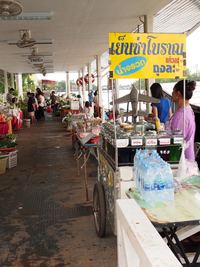 11006_ภายในตลาด 2.jpg
