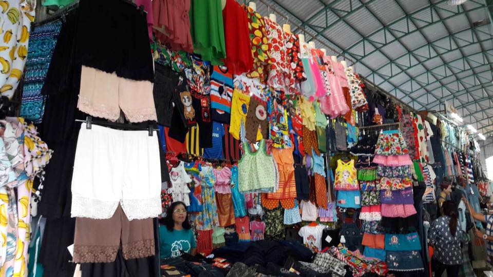 22661_แผงค้า เสื้อผ้า.jpg