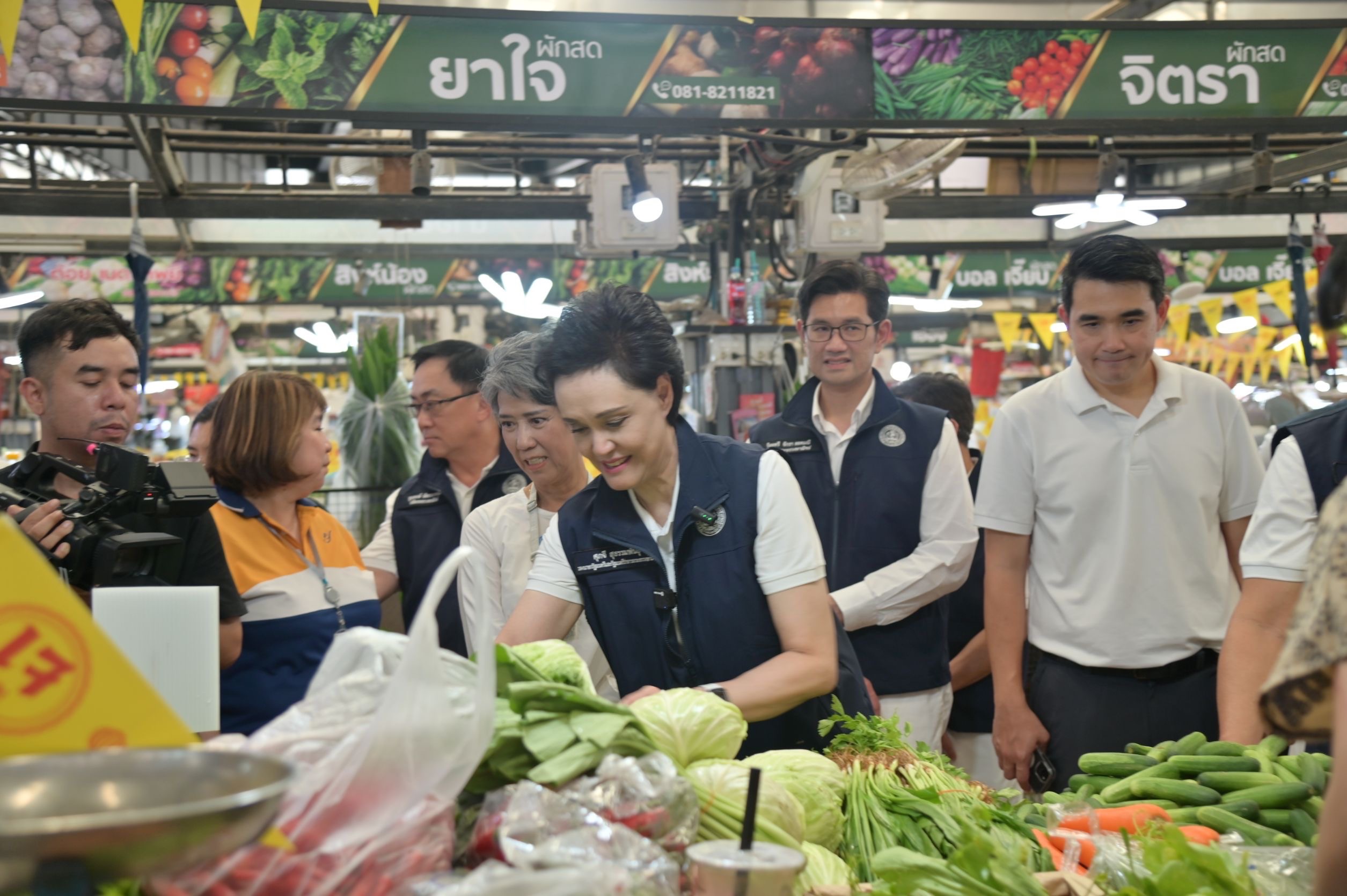 ข่าวเลขที่ 8/2570 “พาณิชย์” ผนึก 45 พันธมิตร จัด “ไทยช่วยไทย อิ่มบุญ อิ่มคุ้ม เทศกาลกินเจ 2569” ลดราคาสูงสุด 50% เร่งกระจายสินค้า ดูแลค่าครองชีพประชาชน (9 ตุลาคม 2569)