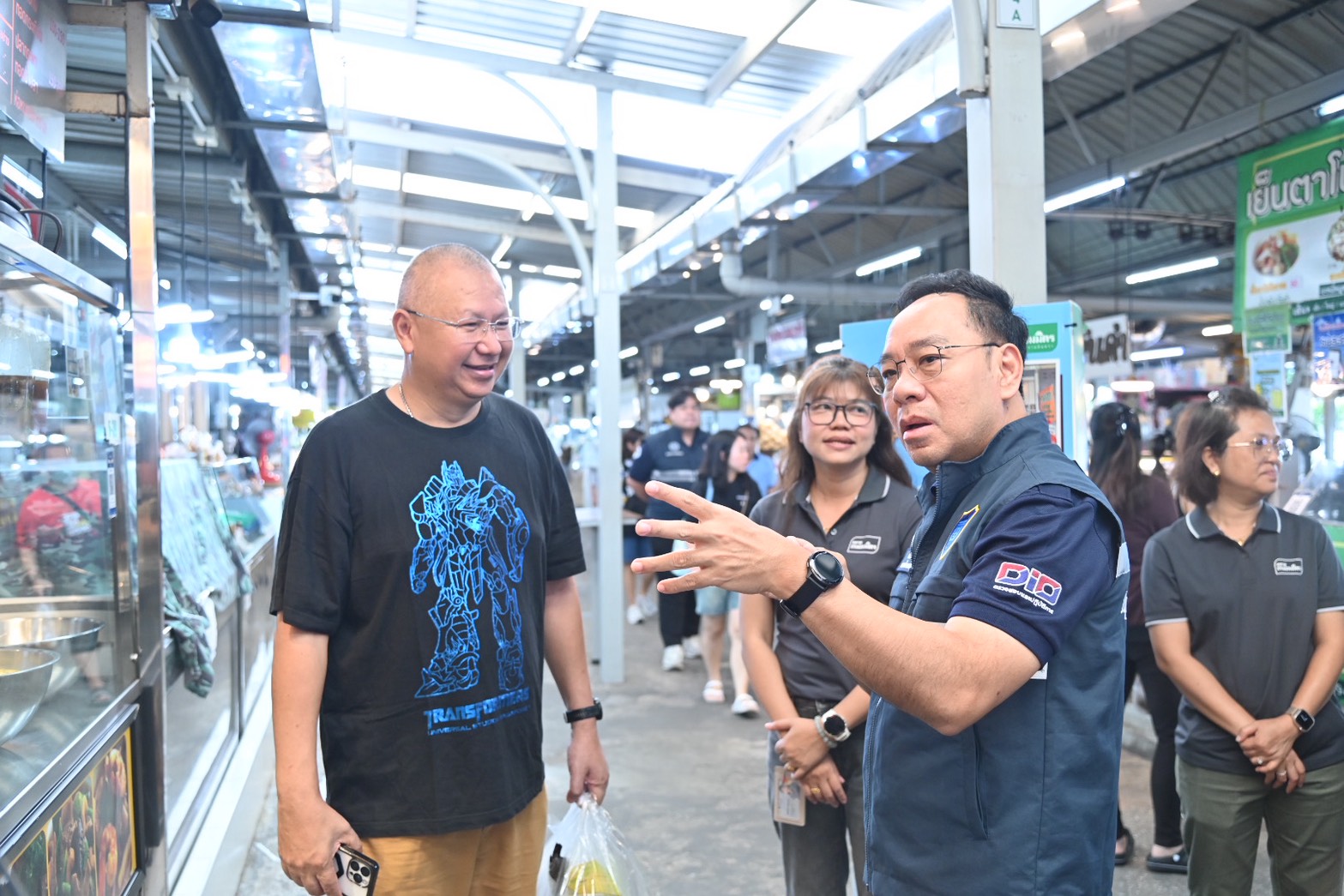 ข่าวเลขที่ 21/2569 DIT ลงพื้นที่ติดตามการจับจ่าย “คนละครึ่งพลัส”–ร้านค้าธงฟ้าพร้อมรับบัตรสวัสดิการแห่งรัฐวันแรก (1 พฤศจิกายน 2568)