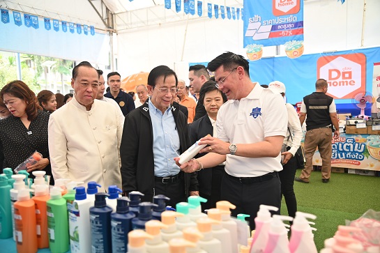 พาณิชย์ จัดงาน “ธงฟ้าราคาประหยัด” ลดภาระค่าครองชีพประชาชนชาวสมุทรปราการ