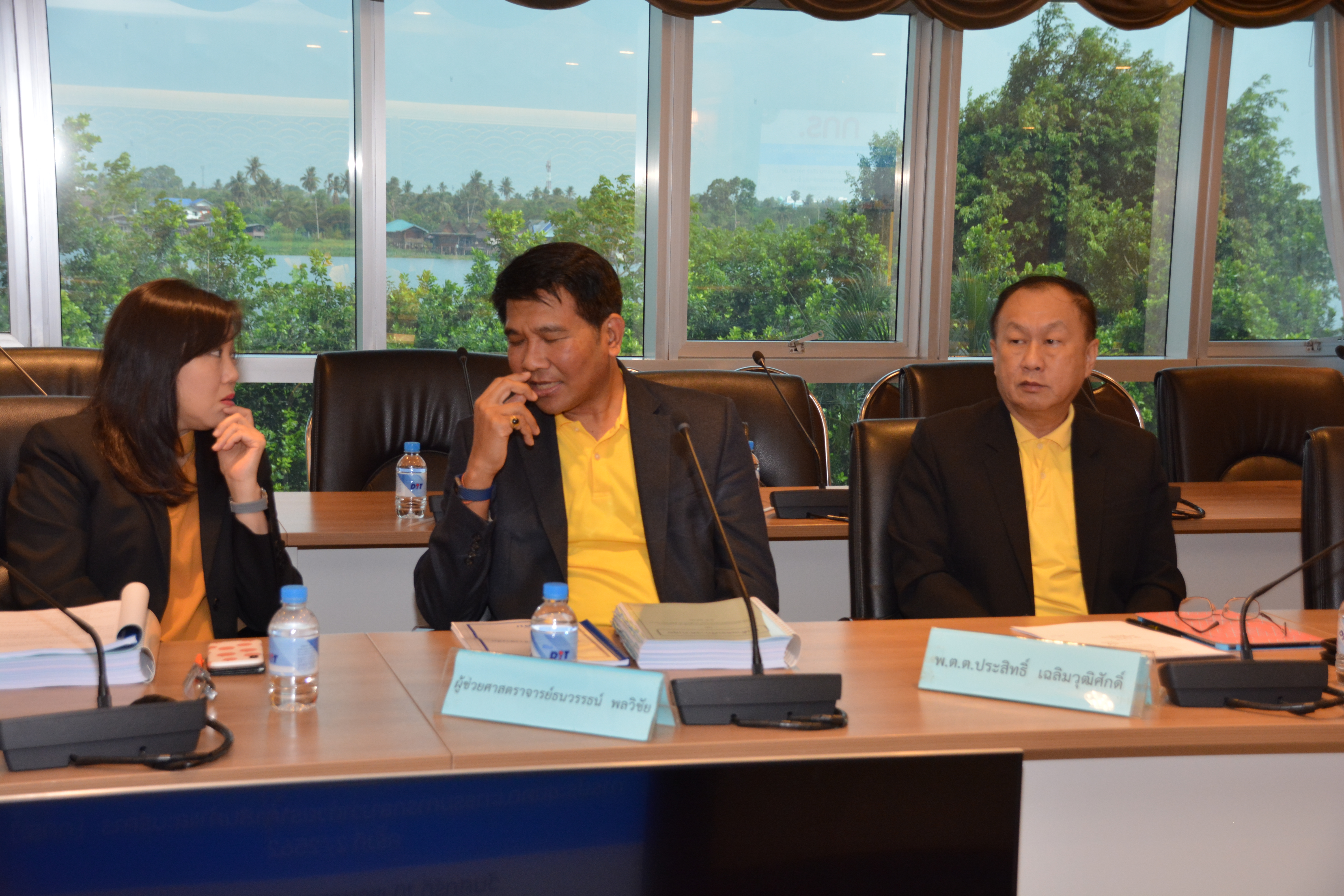การประชุมคณะกรรมการกลางว่าด้วยราคาสินค้าและบริการ (กกร.) เพื่อทราบผลการศึกษาเกี่ยวกับราคา เวชภัณฑ์ และค่าบริการทางการแพทย์