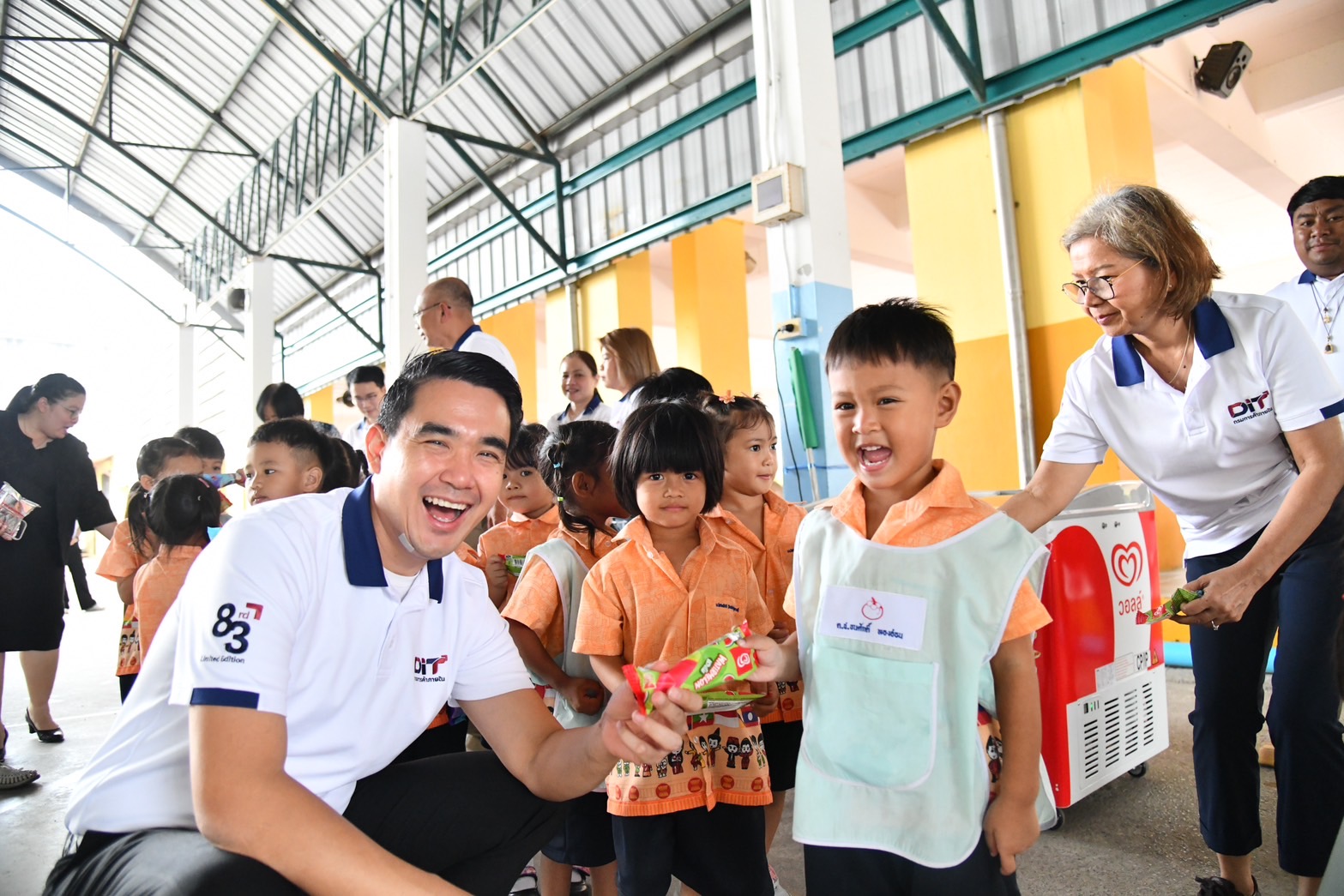 กิจกรรมเพื่อสังคม (CSR) มอบสิ่งของอุปโภคบริโภคที่จำเป็น แก่นักเรียนและบุคลากรทางการศึกษา ภายใต้โครงการ “เปิดเทอม เติมพลัง” Back to school 2025