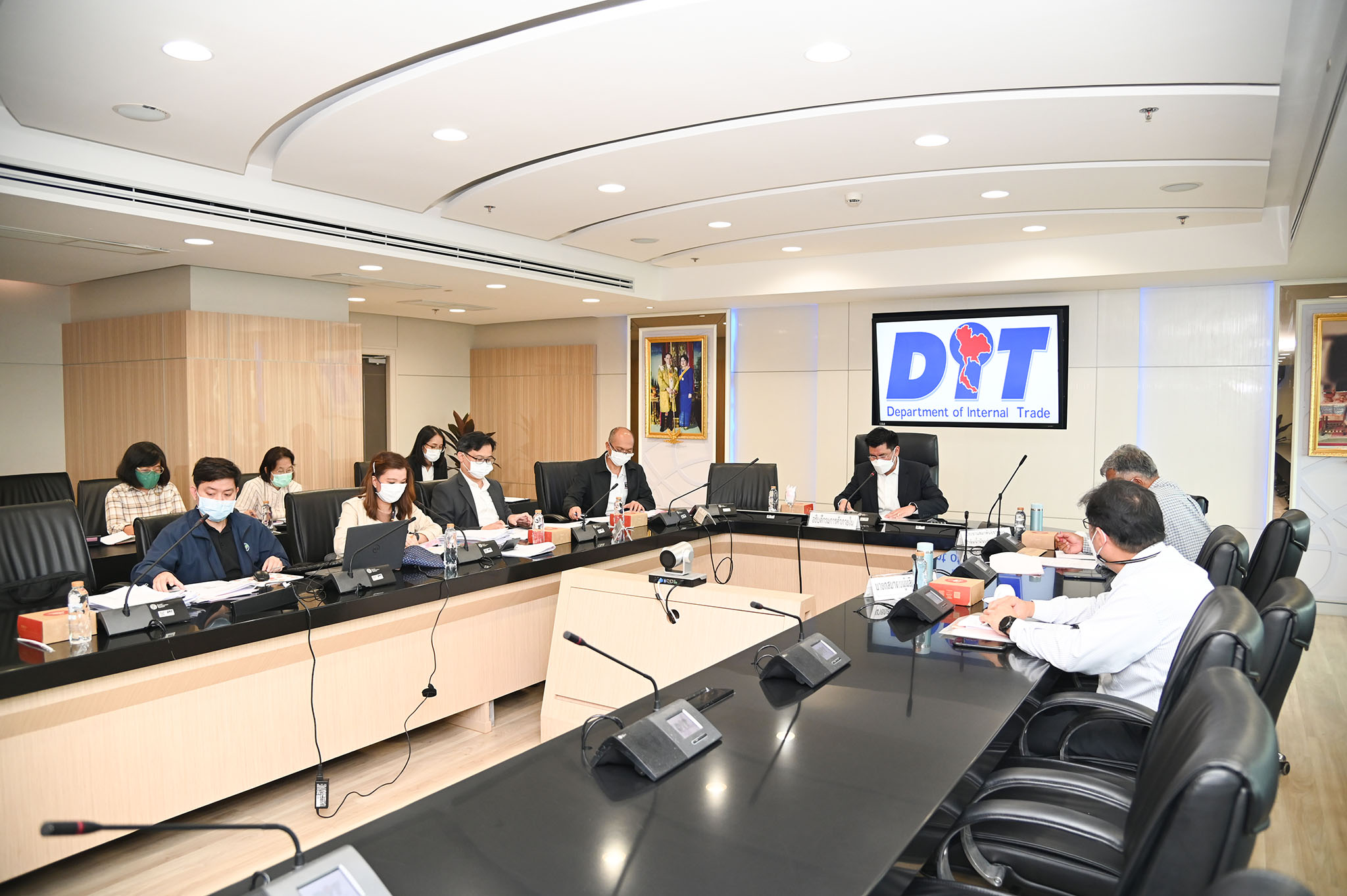 พาณิชย์ประชุมคณะอนุกรรมการ บริหารจัดการสมดุลน้ำมันปาล์ม