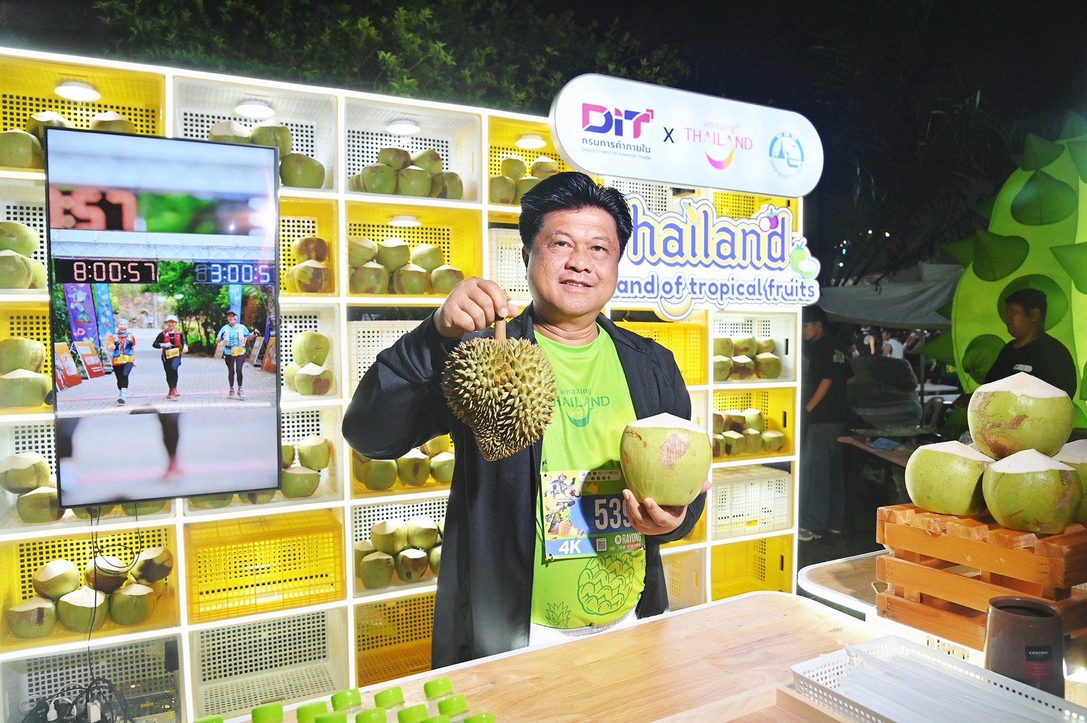 ข่าวเลขที่ 146/2569 “ค้าภายใน” เร่งช่วยเกษตรกรระบายผลไม้ไทย ดึง “เงาะสีทองตราด–สับปะรดทองระยอง–มะพร้าวน้ำหอม” เชื่อมท่องเที่ยวและสายวิ่ง กระตุ้นเศรษฐกิจชุมชน ในงาน “Amazing Thailand GI Tour & Trail Running 2026” สนามที่ 2 จังหวัดระยอง (25 พฤษภาคม 2569)
