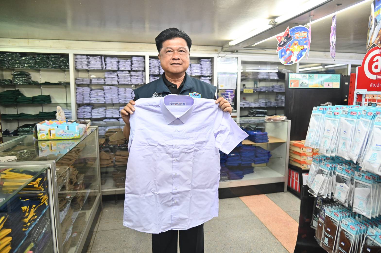 ข่าวเลขที่ 138/2569 พาณิชย์ลงพื้นที่ตรวจร้านชุดนักเรียนก่อนเปิดเทอม ย้ำตรึงราคา–ปิดป้ายชัด ชวนผู้ปกครองใช้โปร “Back To School 2026” ลดสูงสุด 86% (11 พฤษภาคม 2569)