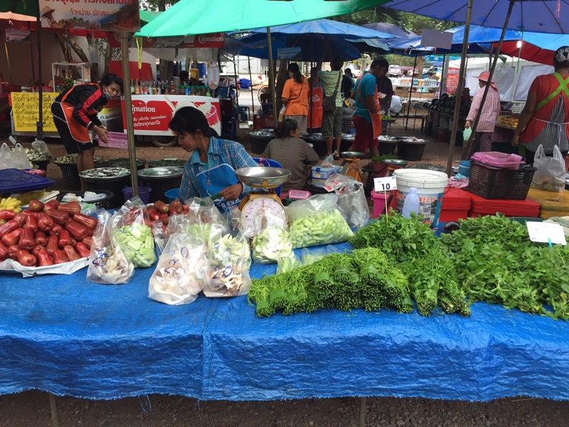 577_สินค้าที่จำหน่ยในตลาด.jpg
