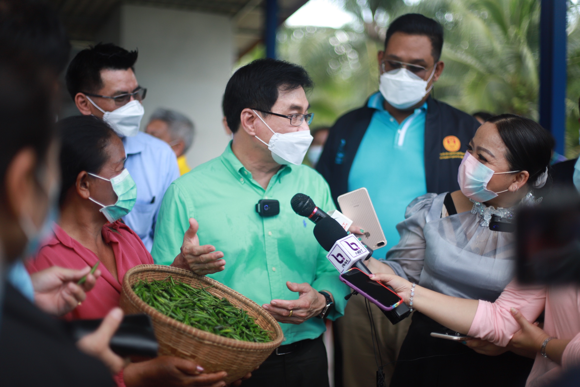  อธิบดีกรมการค้าภายใน ร่วมประชุมหารือกับกลุ่มเกษตรชาวสวนมังคุดและตรวจจุดรับซื้อพริกเขียวมัน จ.นครศรีธรรมราช