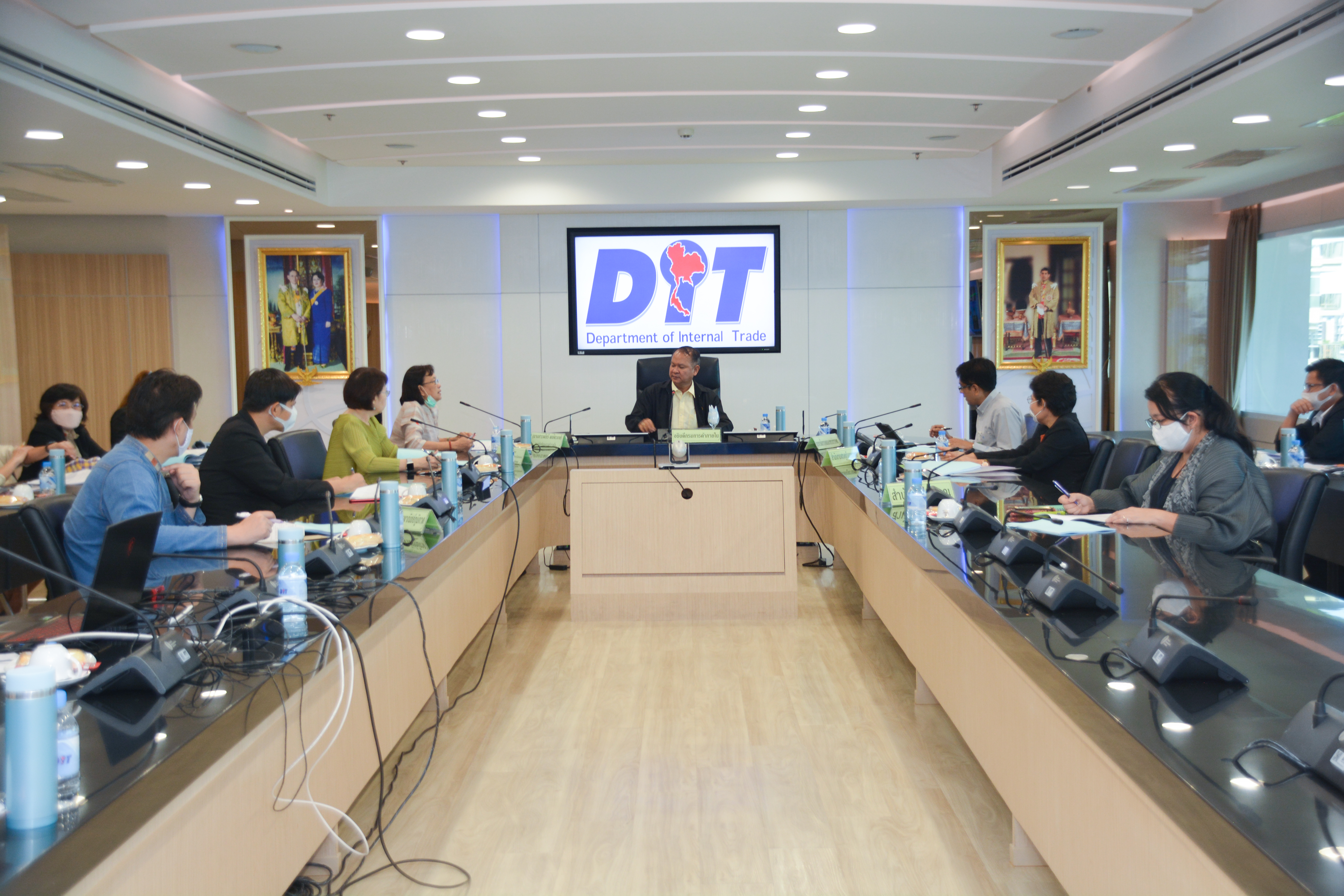 การประชุมคณะอนุกรรมการบริหารโครงการประกันรายได้เกษตรกรชาวสวนปาล์มน้ำมัน