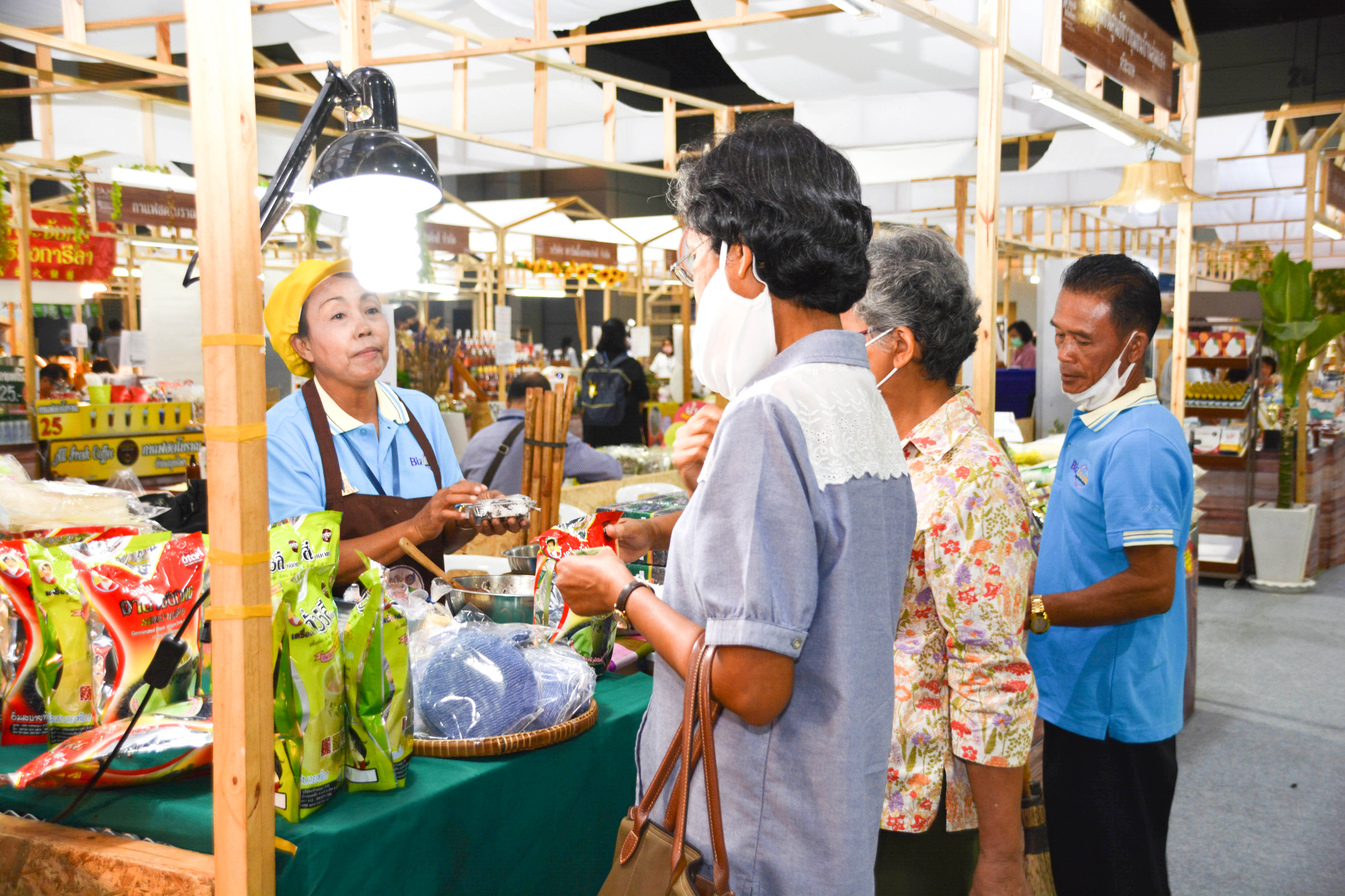 “ตลาดวิถีไทย...ตลาดเที่ยวได้สไตล์ไทยๆ”