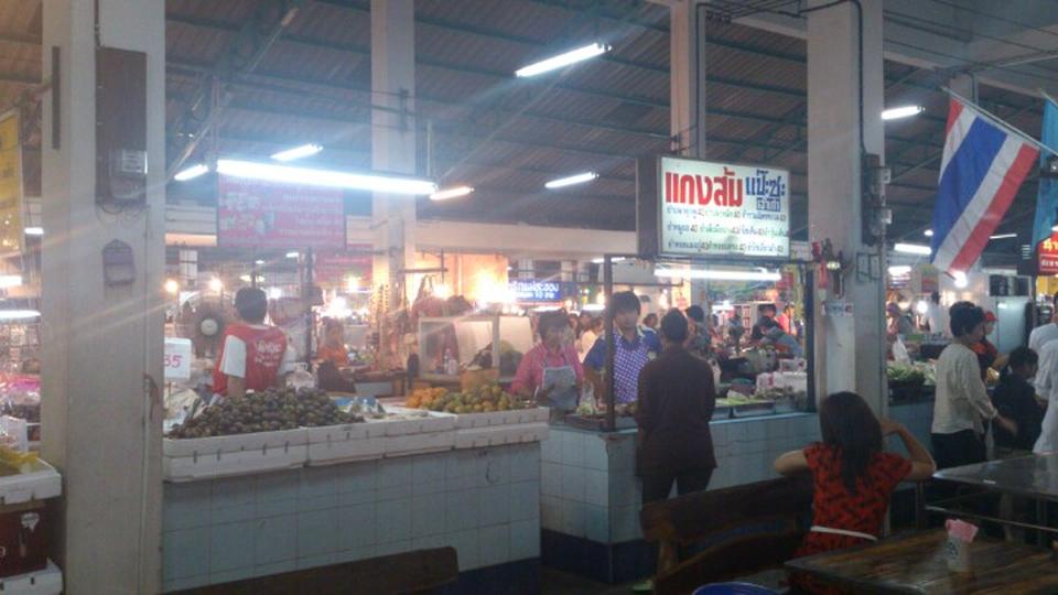 726_สภาพในตลาดต 2.jpg