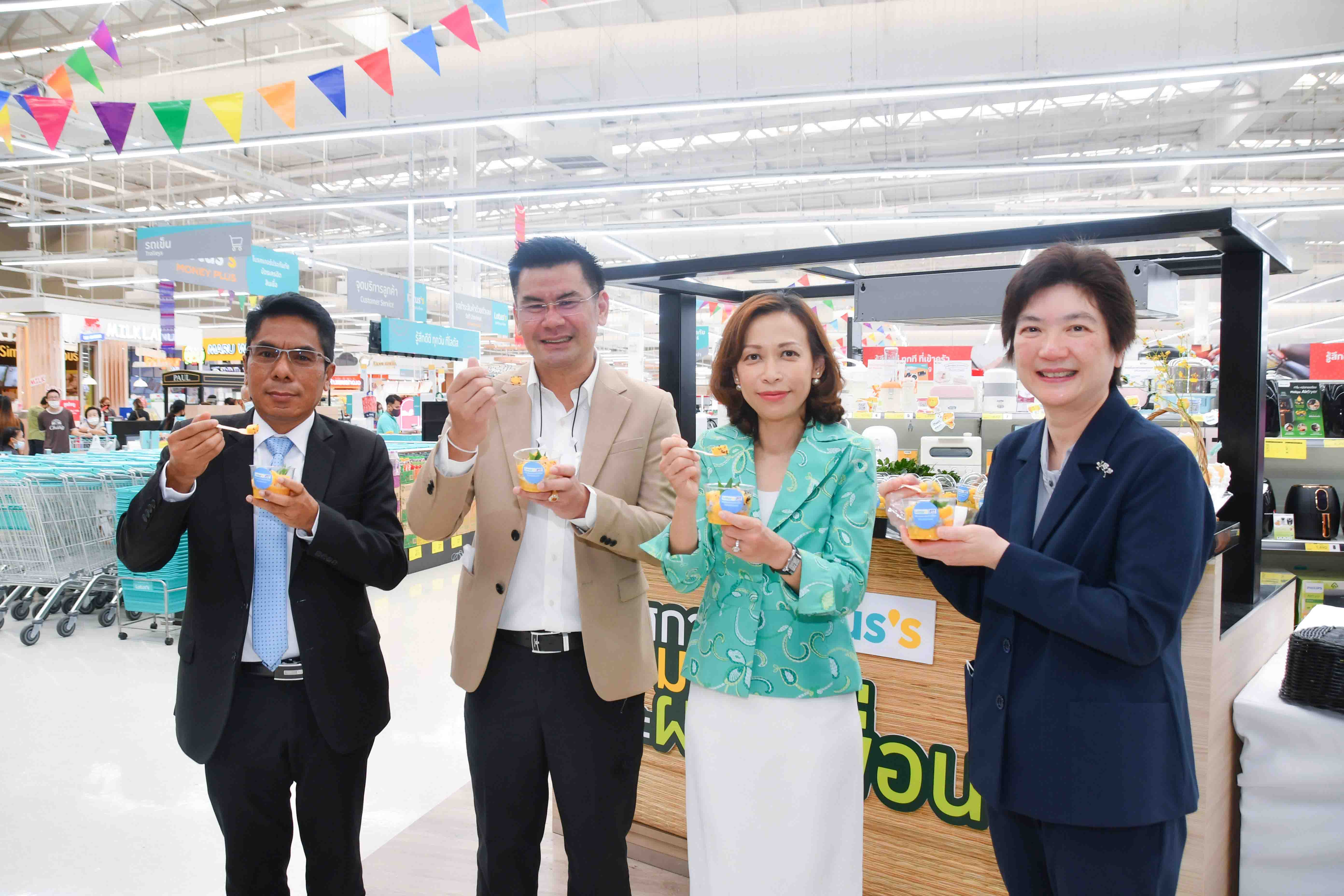 อธิบดีเปิดงานเทศกาลมะม่วงและผองเพื่อน