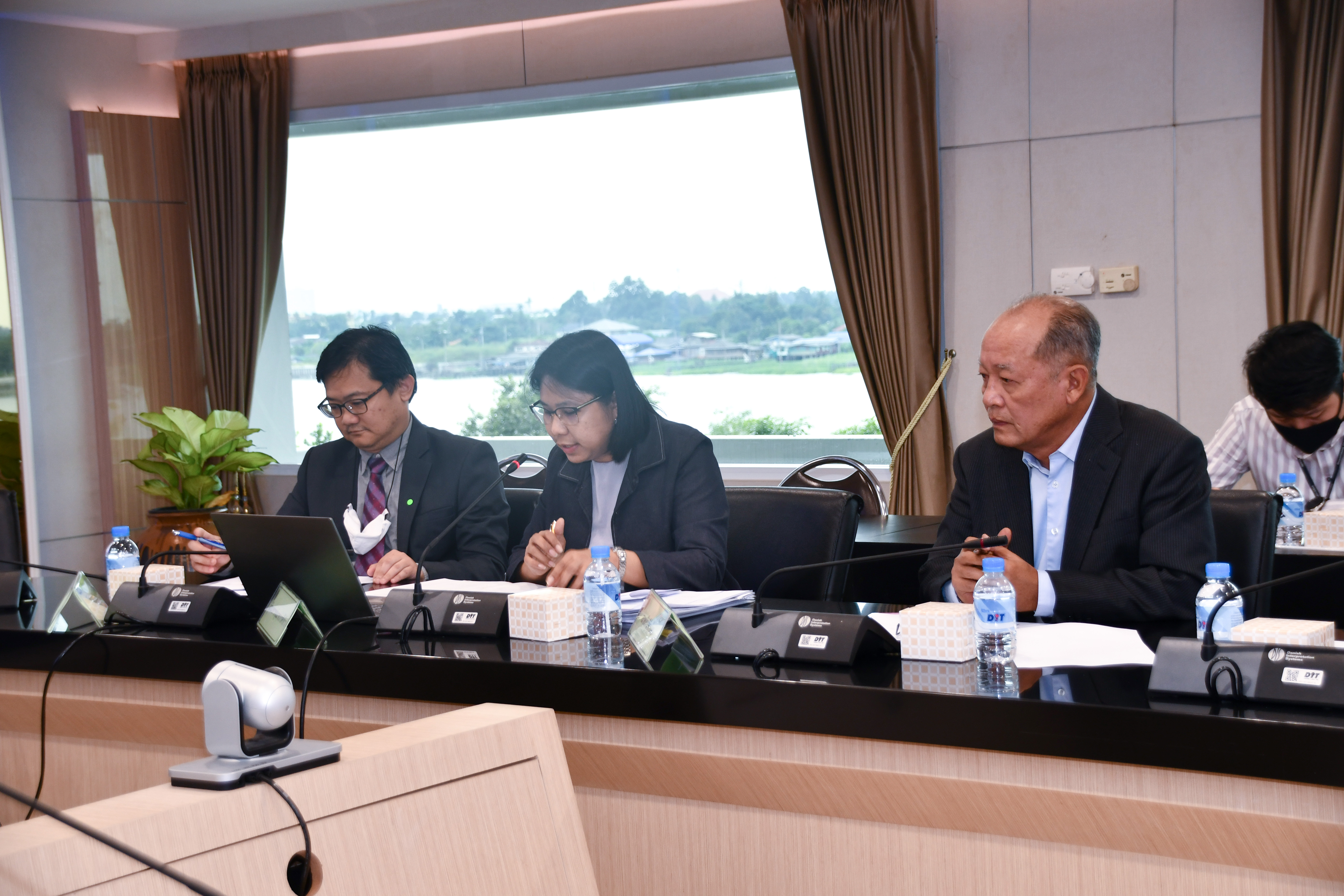 การประชุมหารือการขาดสภาพคล่องของผู้ประกอบการค้าข้าวในการรับซื้อข้าวเปลือกจากเกษตรกร