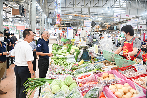 พาณิชย์ลงพื้นที่ติดตามสถานการณ์ราคาสินค้าอุปโภคบริโภค