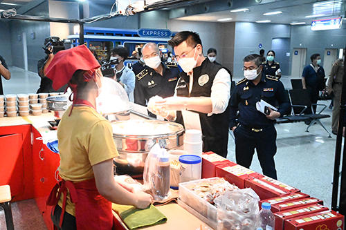 ติดตามสถานการณ์การจำหน่ายสินค้าช่วงเทศกาลสงกรานต์