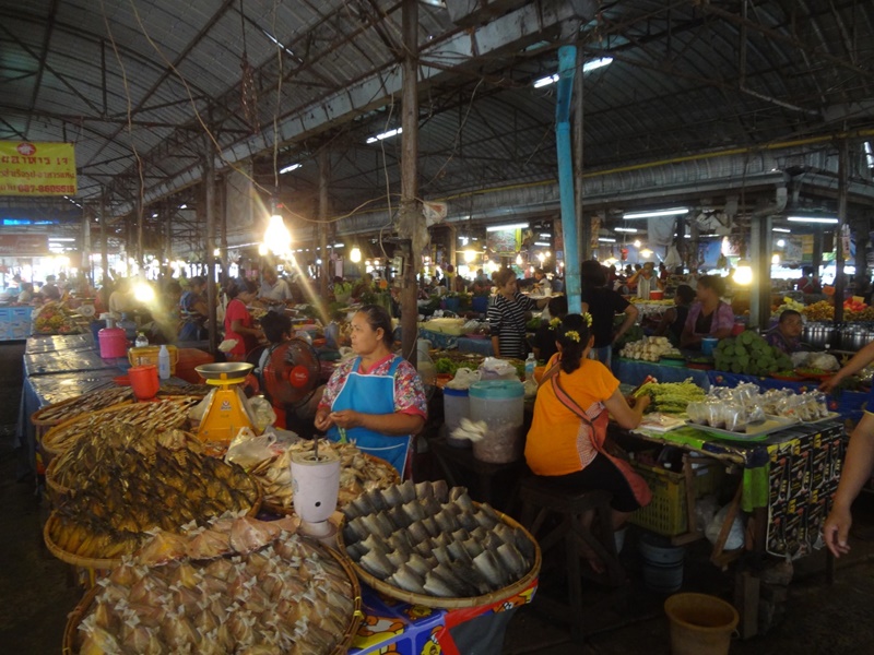 11357_บริเวณภายในตลาด.jpg