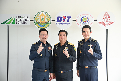 พาณิชย์ตรวจเยี่ยมการส่งออกทุเรียนทางรถไฟ (มาบตาพุด-คุณหมิง)