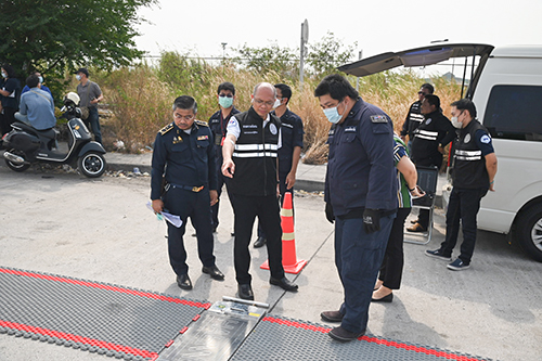 พาณิชย์ตรวจสอบการขนย้ายกระเทียมเเละหอมหัวใหญ่ที่นำเข้าจากต่างประเทศ