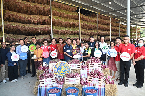 “พาณิชย์” ลงพื้นที่ติดตามหอมแดงศรีสะเกษ  นำผู้ส่งออกและผู้ประกอบการเข้าซื้อเต็มสูบ