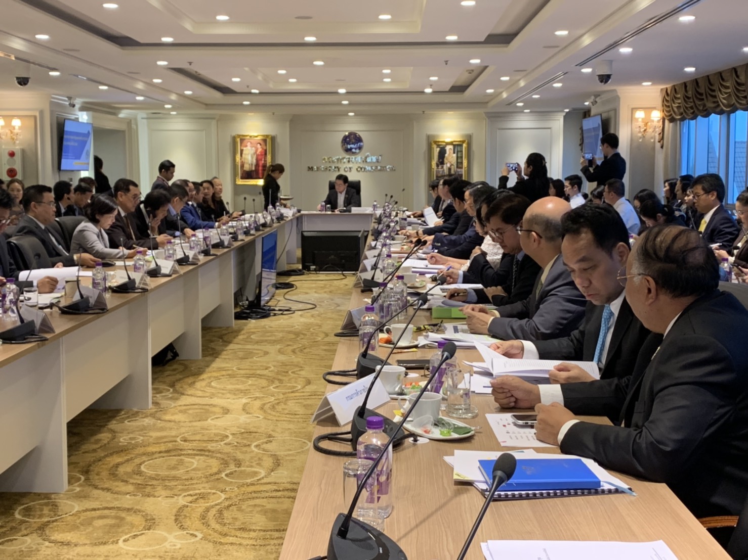 รองอธิบดีกรมการค้าภายใน เข้าร่วมประชุมคณะกรรมการร่วมภาครัฐและเอกชนด้านการพาณิชย์ 